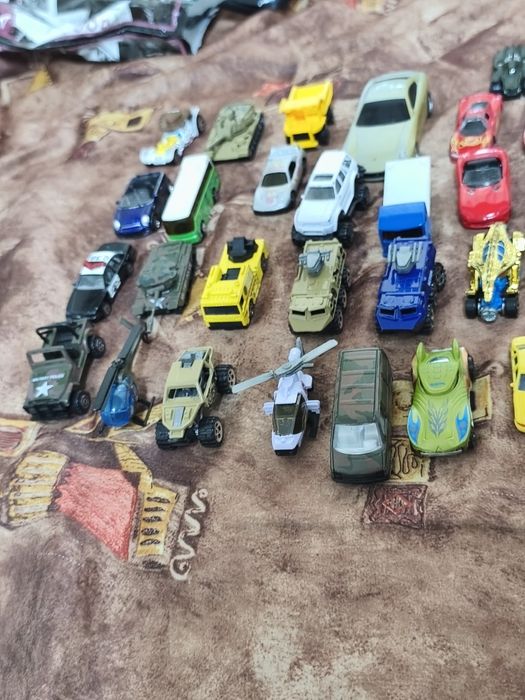 Продават се всички за 20 евро