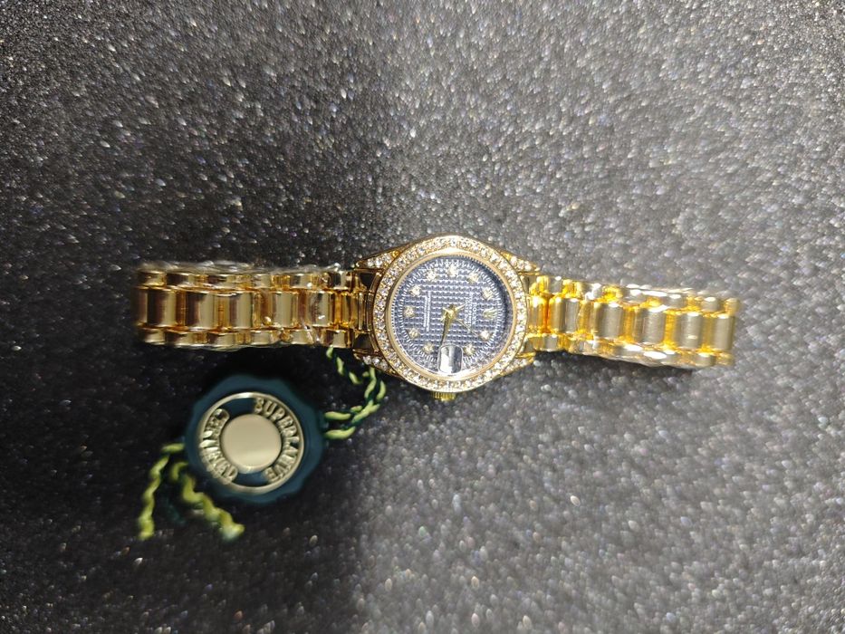 Женские часы новые