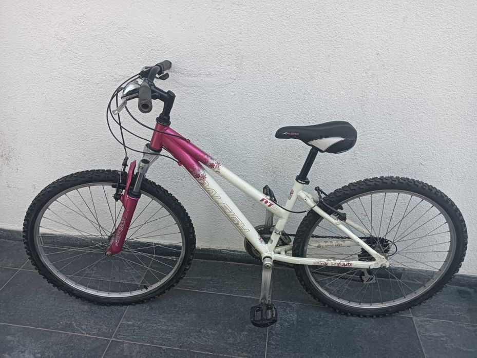 Vând bicicleta fete