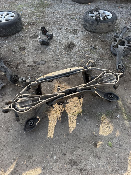 Заден мост за Volvo V60 Hybrid / D6 / D5 Twin Engine