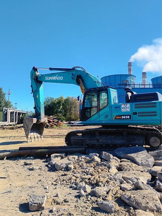 Услуги эксковатора 2024гв  sunward 365 гусиничный