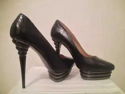 НОВЫЕ туфли Quartetto, размер 39 (натуральная кожа под питона)