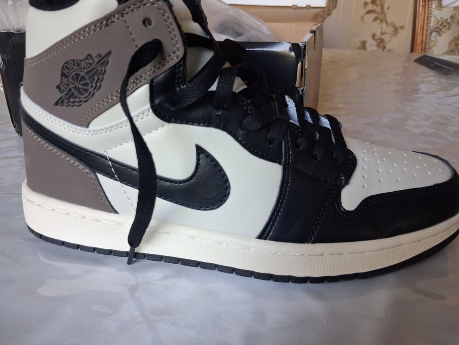 Кроссовки Air Jordan 1 High