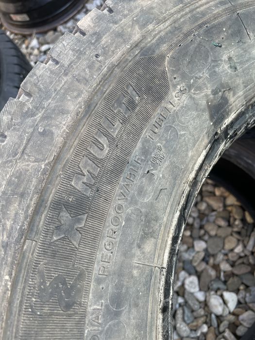 215 75 17.5 Michelin X Multi