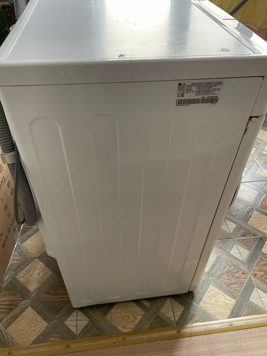 Продам стиральную машину LG