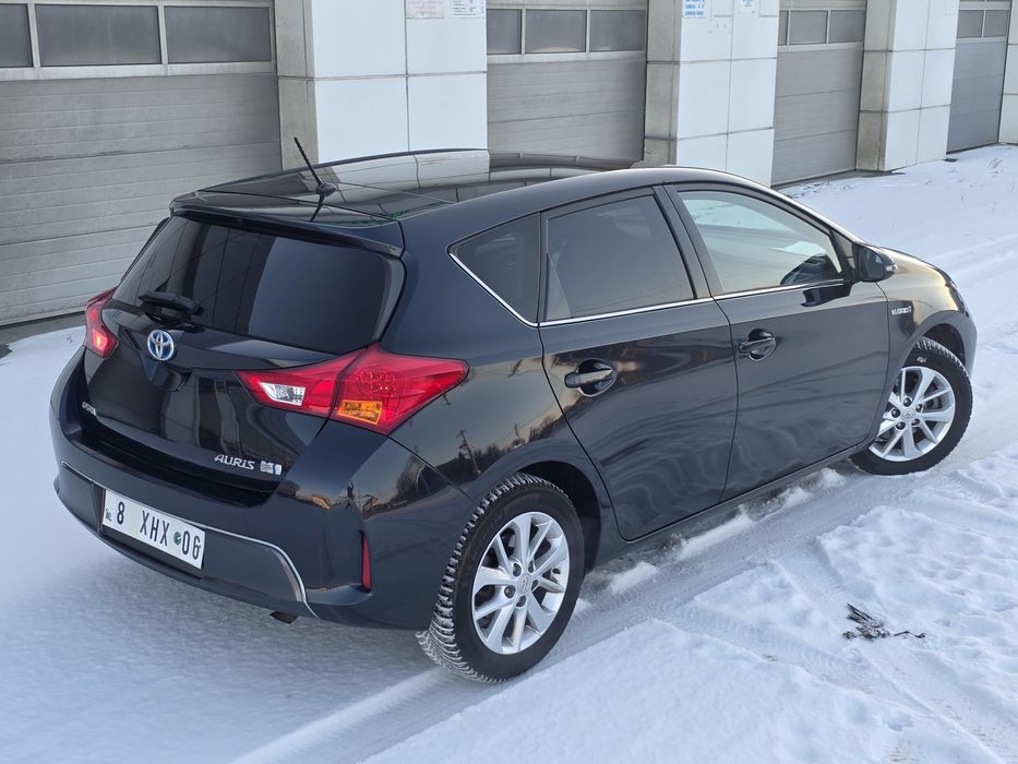 Toyota Auris Hybrid 2015 xenon navi Trapa clima Camera Import Olanda