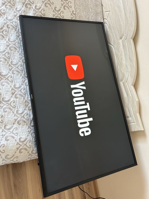Телевизор Samsung smartTv 4K (110cm) wifi