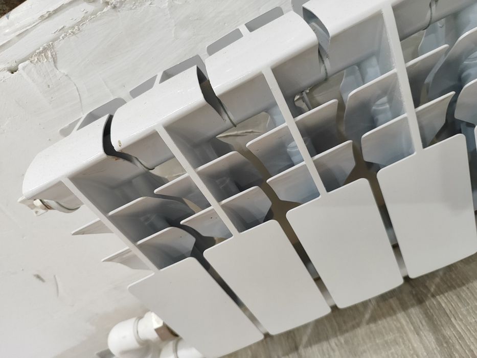 Радиаторы 12 секциий новые