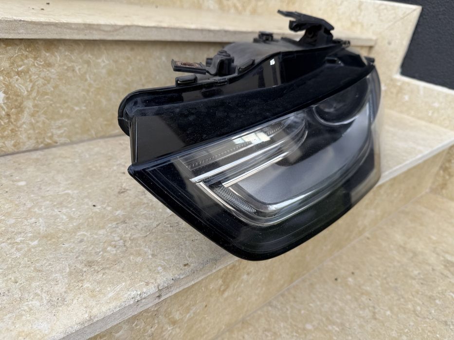 Far stanga / dreapta Audi A4 B8 facelift