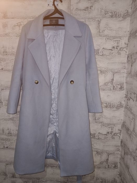 Продам женское пальто