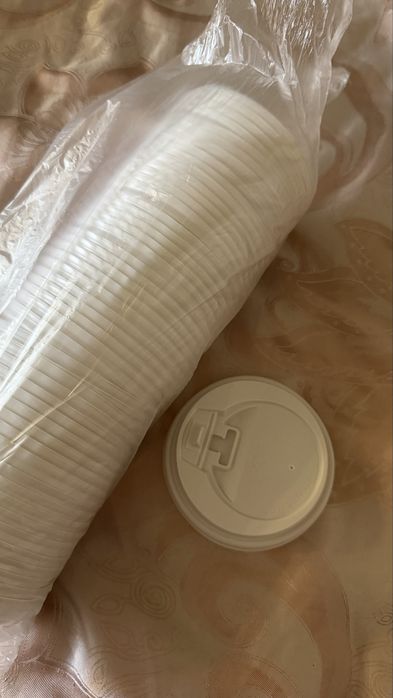 Крышки для стаканов, стаканы