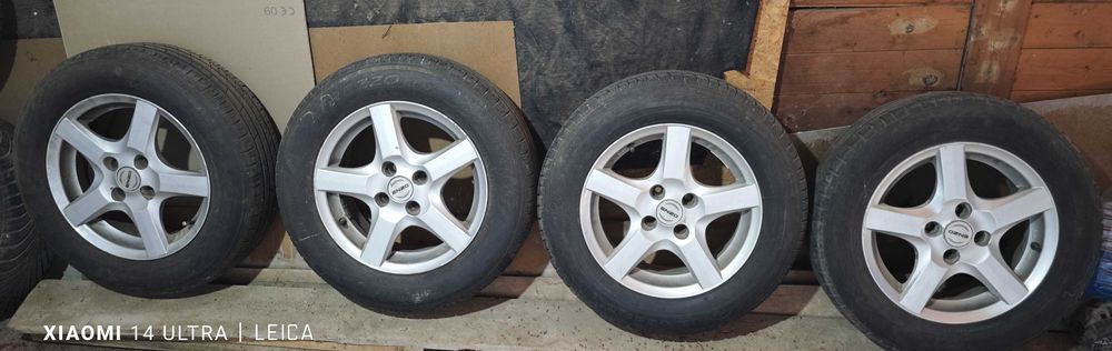 Алуминиеви джанти с летни гуми