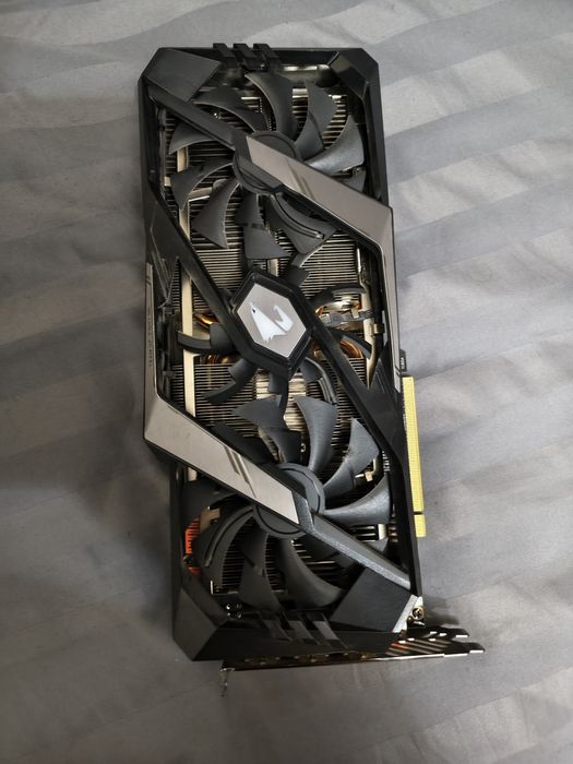 Видеокарта GIGABYTE RTX 2080