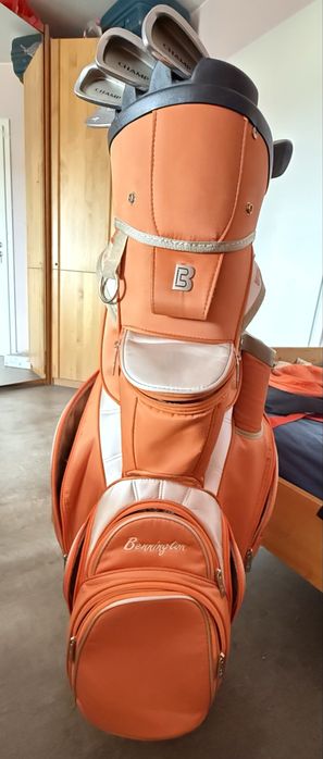 Set de golf Bennington cu crose de CHAMP si Mizuno Mp 56-11