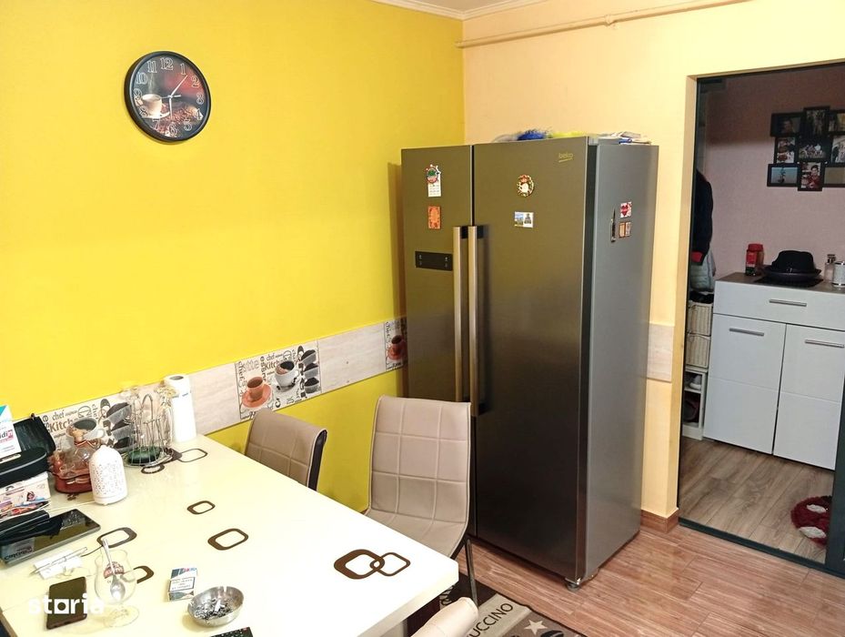 Apartament 3 camere in Confectii