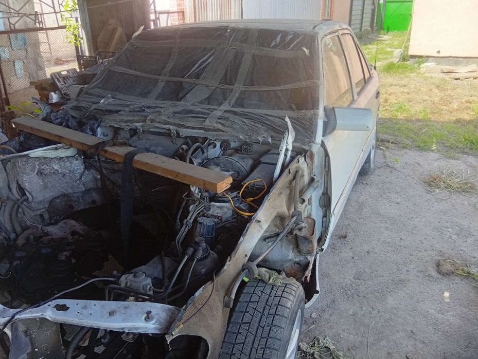 Авторазбор Мерседес Е220