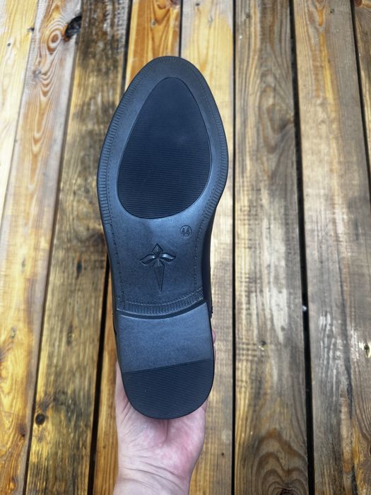 Продам новые туфли