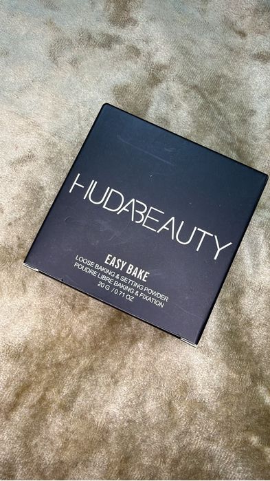 Pudra Huda Beauty 2 nuante