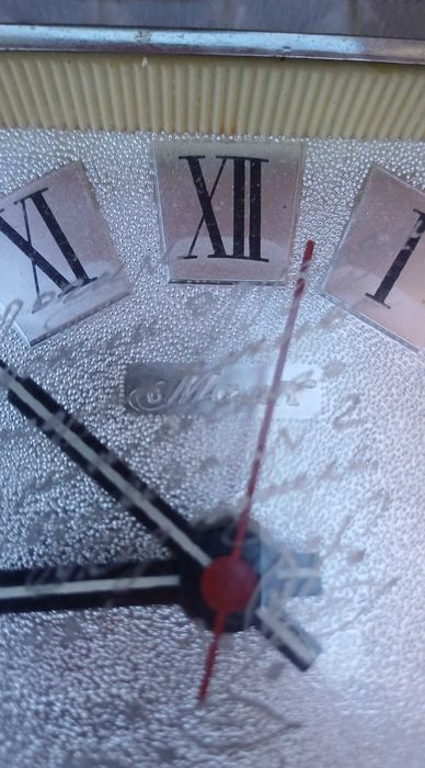 Руски ретро часовник Маяк