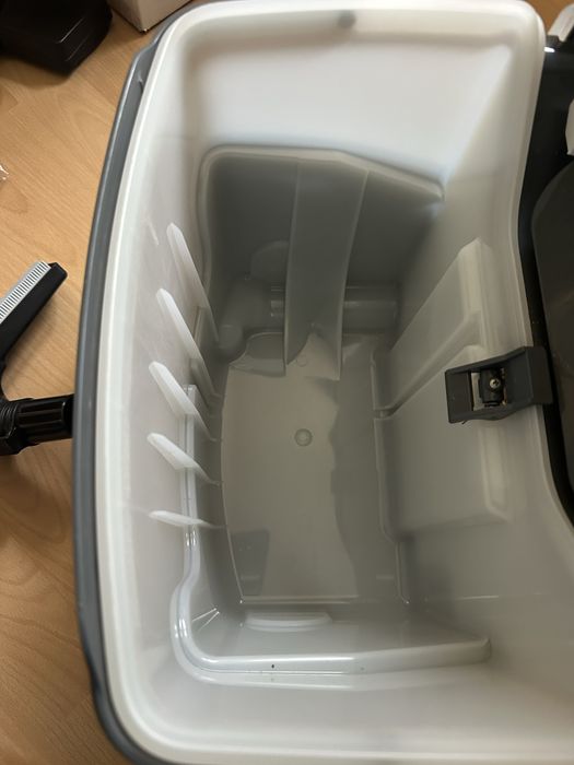 Aspirator cu spalare BOSCH AquaWash&Clean