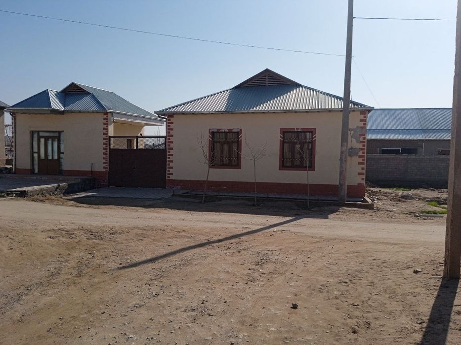 Термез шахар беш каппада Уй срочно сотилади свет сув интернет утган га