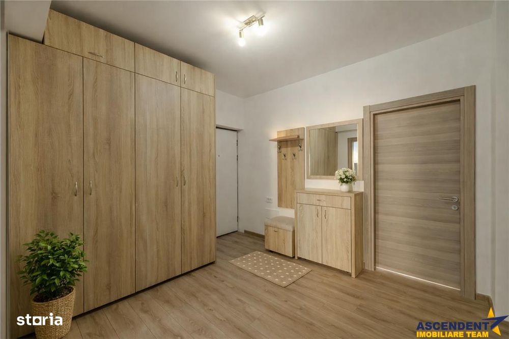 Apartament tip penthouse. mobilat, utilat, 2 terase, 100mp, Tractorul,
