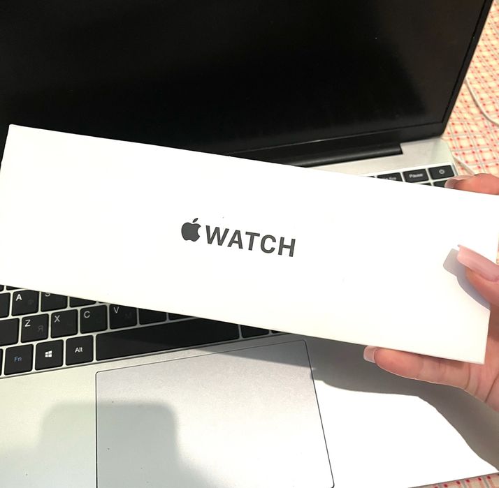 Apple Watch SE 2 (2024)