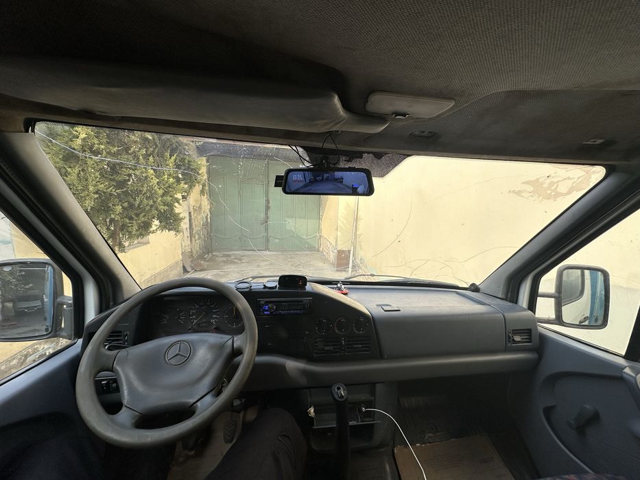 muzqaymoq barterga mercedes sprinter 1997 refrejator 1993