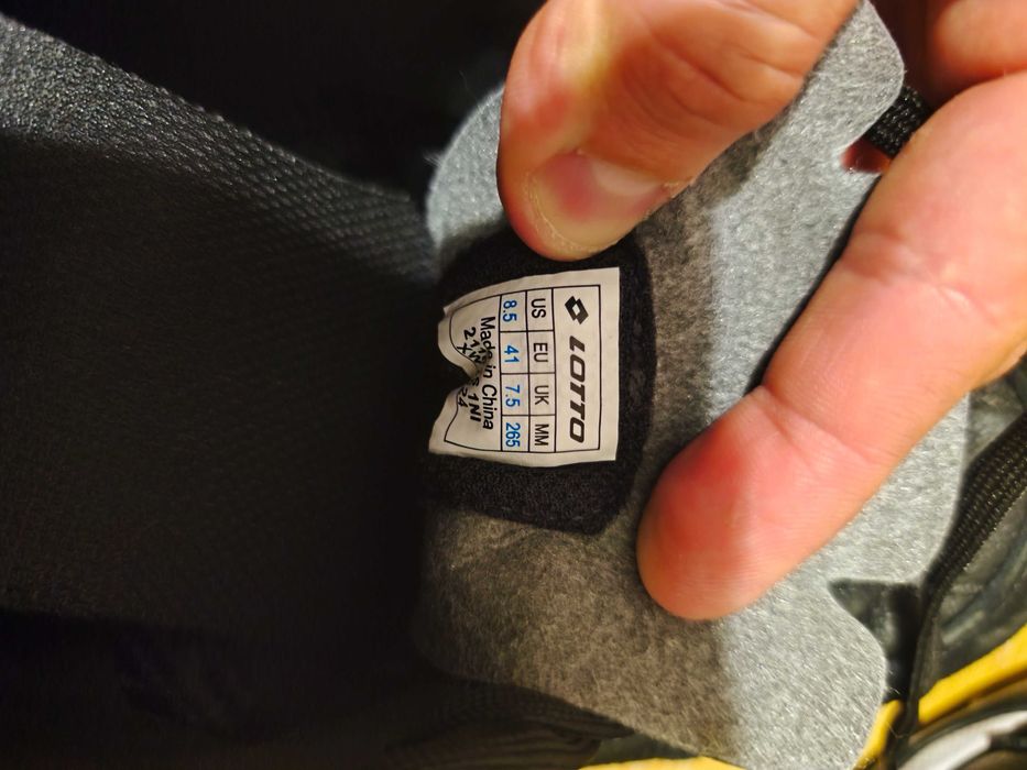 Lotto обувки за футбол