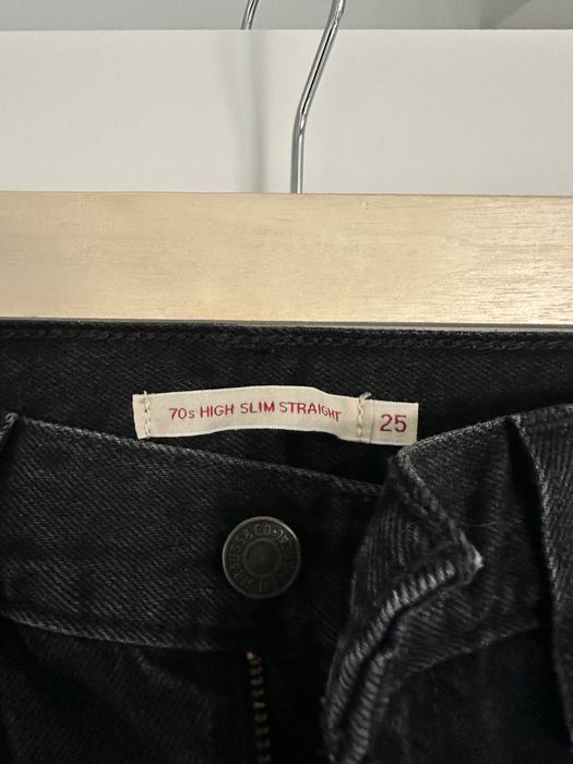 Blugi Levi’s negri high slim straight 25