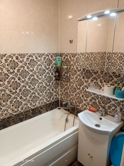 Casă de vânzare în Năvodari – Centru, 2 Grupuri Sanitare, 90 mp utili, Gaze