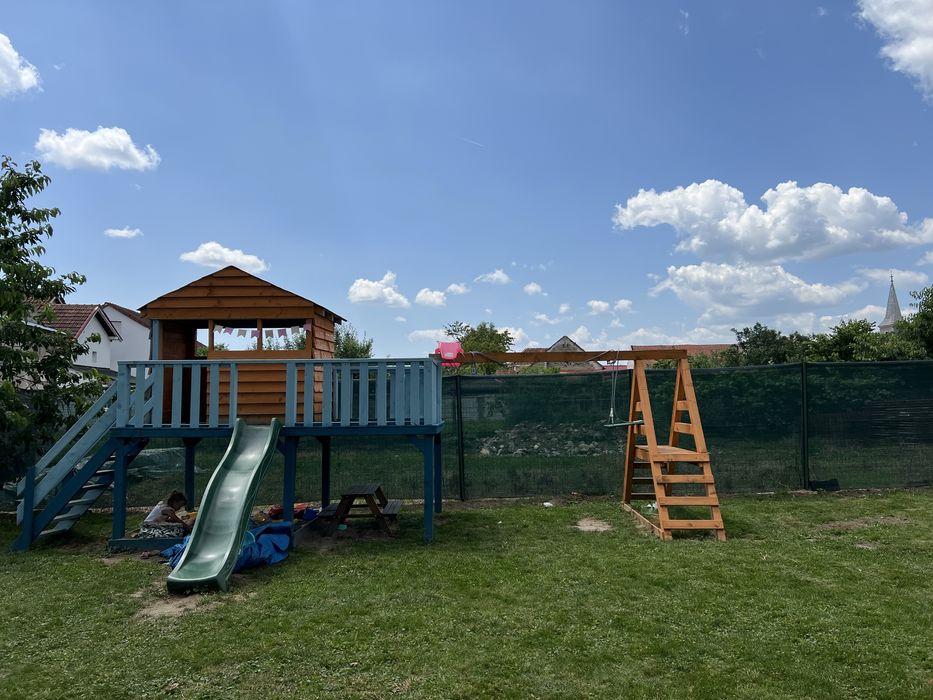 Vand loc de joaca. Pret 9000 lei negociabil