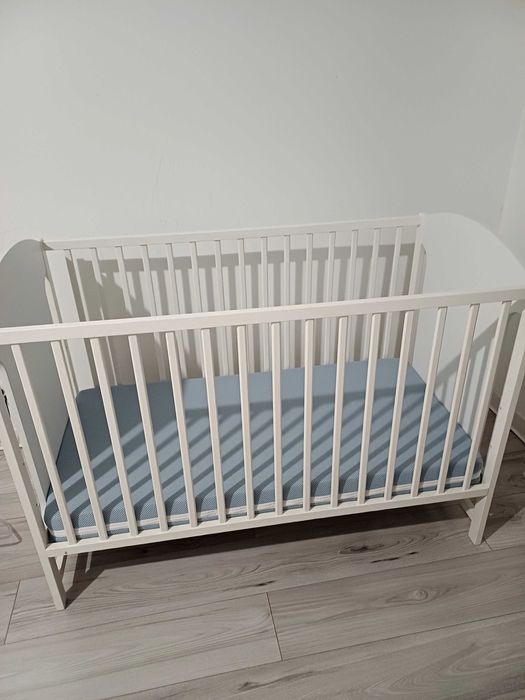 Vand patut bebe foarte putin folosit