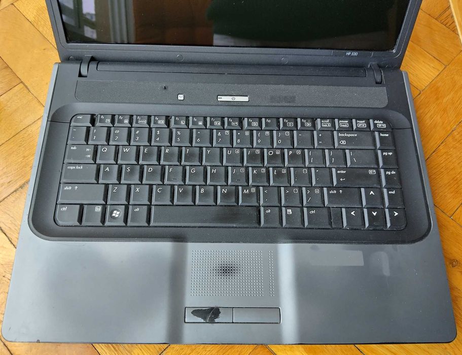 Продавам лаптоп HP 530, Инсталирани: Win 10, Office 2016