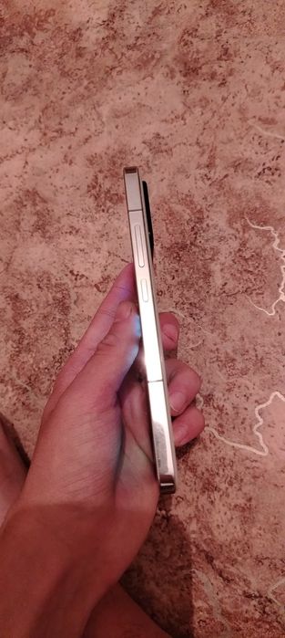 Xiaomi 13 8/256 гб