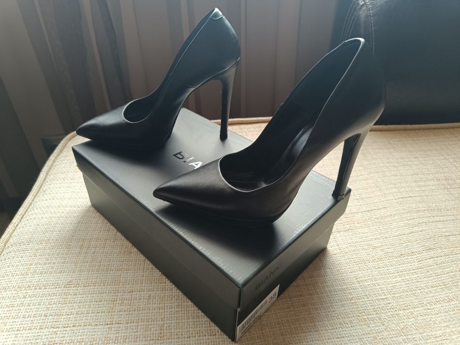 Дамски обувки BIANKI - естествена кожа в черен цвят