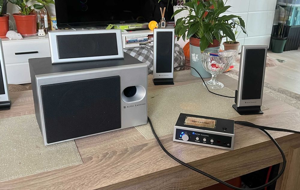 Sistem boxe Altec Lansing 5.1 VS3151R, 50W RMS amplificare inclusa