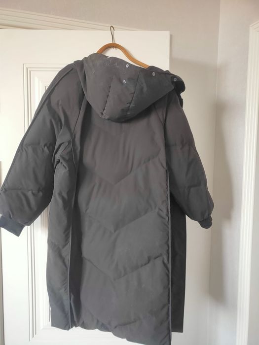 Продам зимние куртки