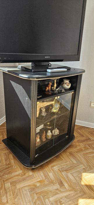 Подставка под телевизор (дерево, стекло)