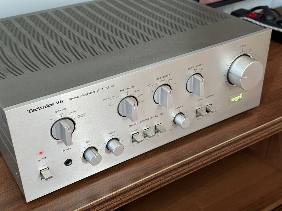 Усилитель Technics SU-V6