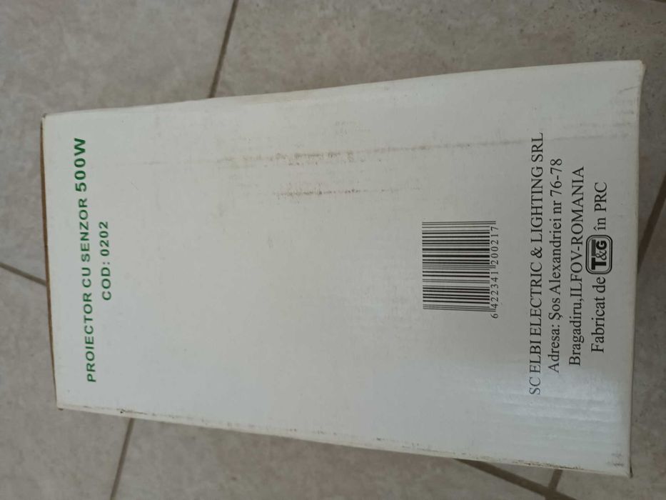 Proiector T&G de 500W (2 bucati) (pret pentru toate)