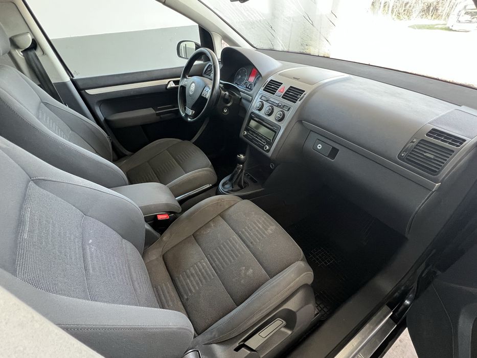VW Touran 2.0TDi BMM 2010