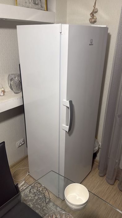 Морозильник Indesit