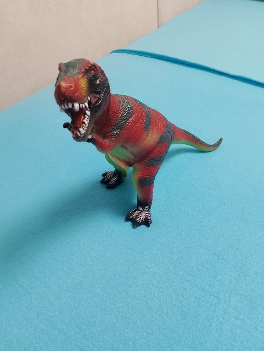 Продам игрушки детские