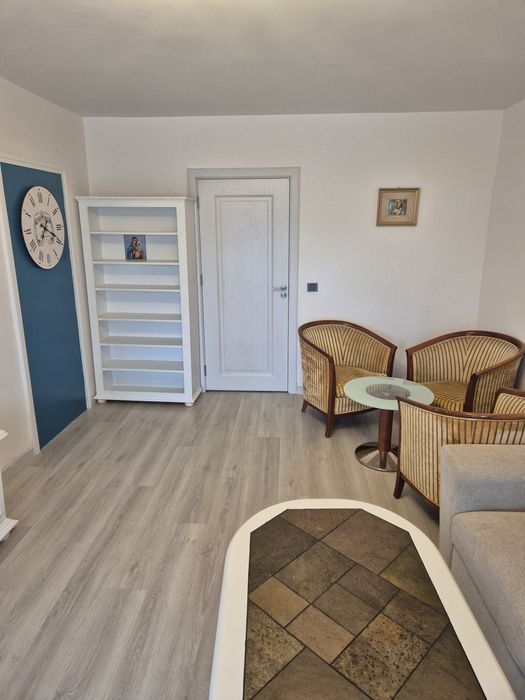 Apartament 2 camere etaj 1+garaj ultracentral zona casa de asigurari