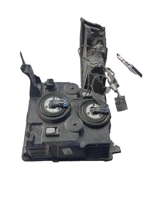 Far Stanga (Uk) Jeep Commander Xk, Xh 2005 - 2010 (Ureche Rupta + Carcasa Sparta )