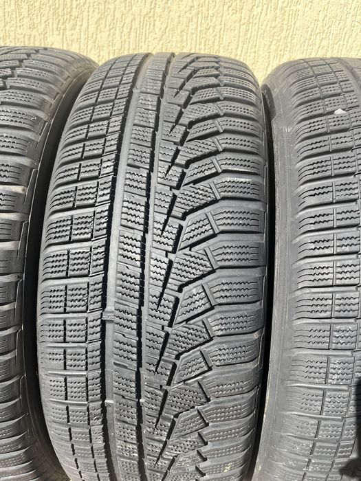 4 бр. зимни гуми 235/55/19 Hankook SUV 6,5-7 mm DOT 2418