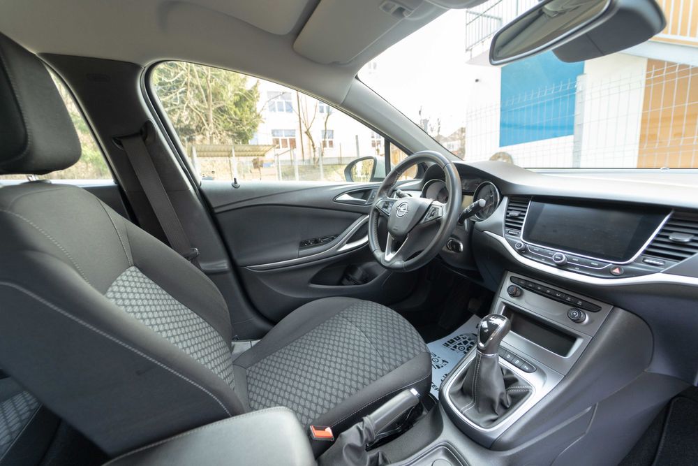 Rate de la 180euro/Luna. Opel Astra K 2020 1.6Diesel Euro6 Style Garantie 3Ani KmReali FaraAccidente Naigatie Mare 3D Touch Revizii la zii