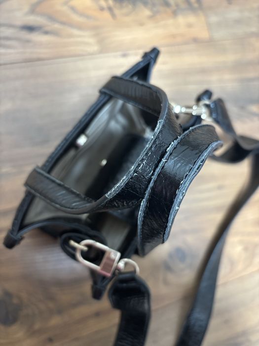 Дамска чанта Guess