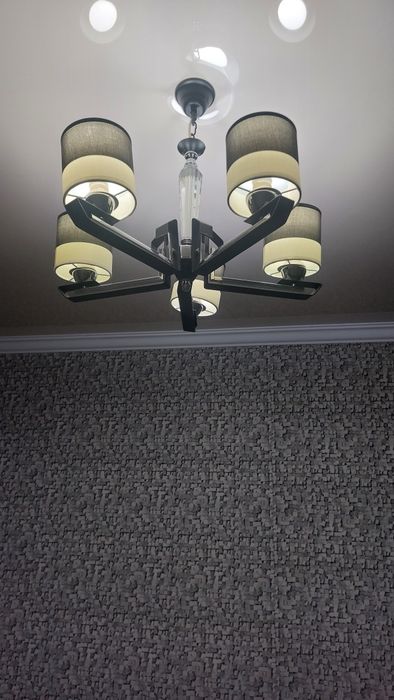 Продам 5 - рожковую    люстру